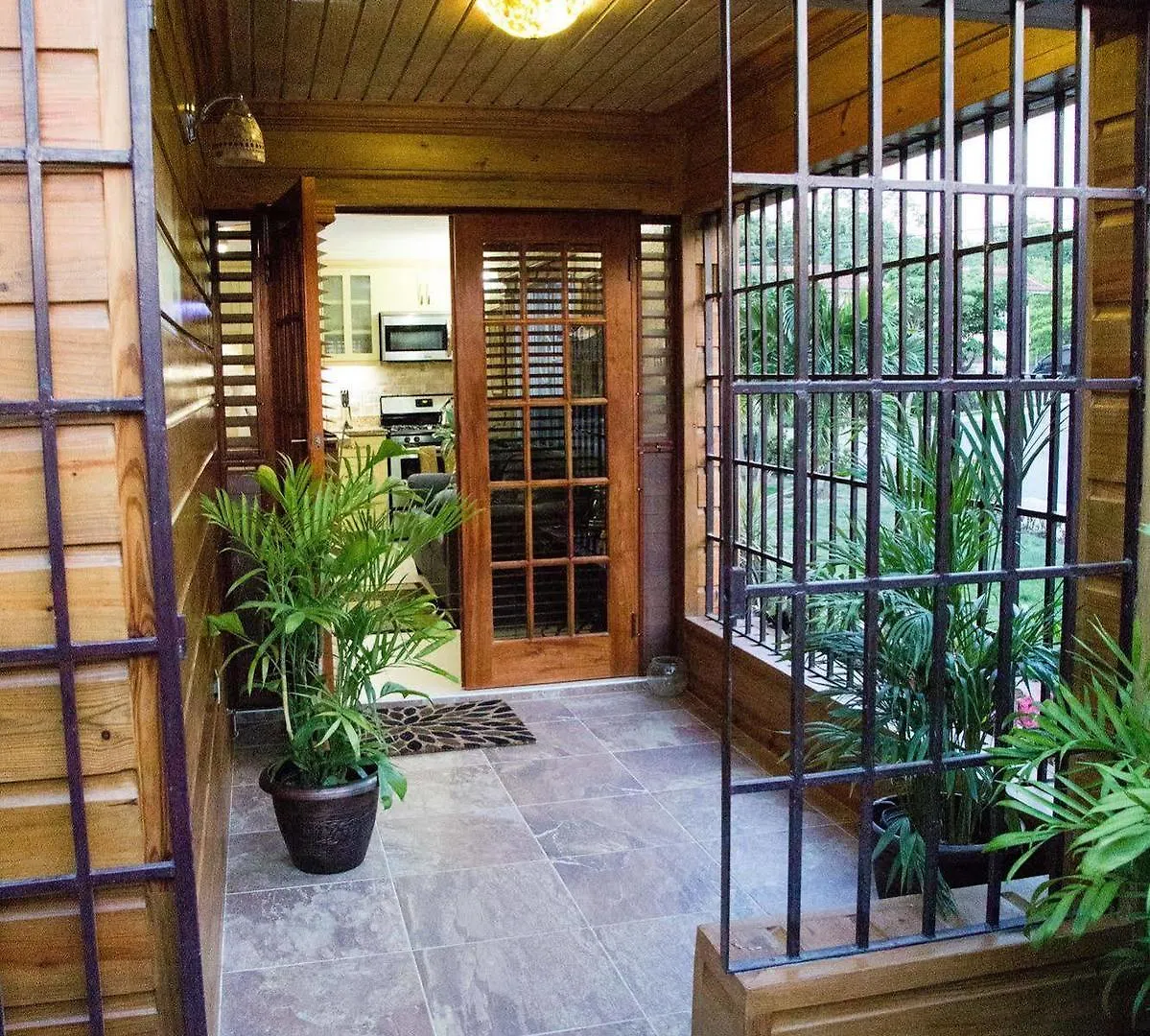 מלון קינגסטון The Cabin At Long Mountain Country Club